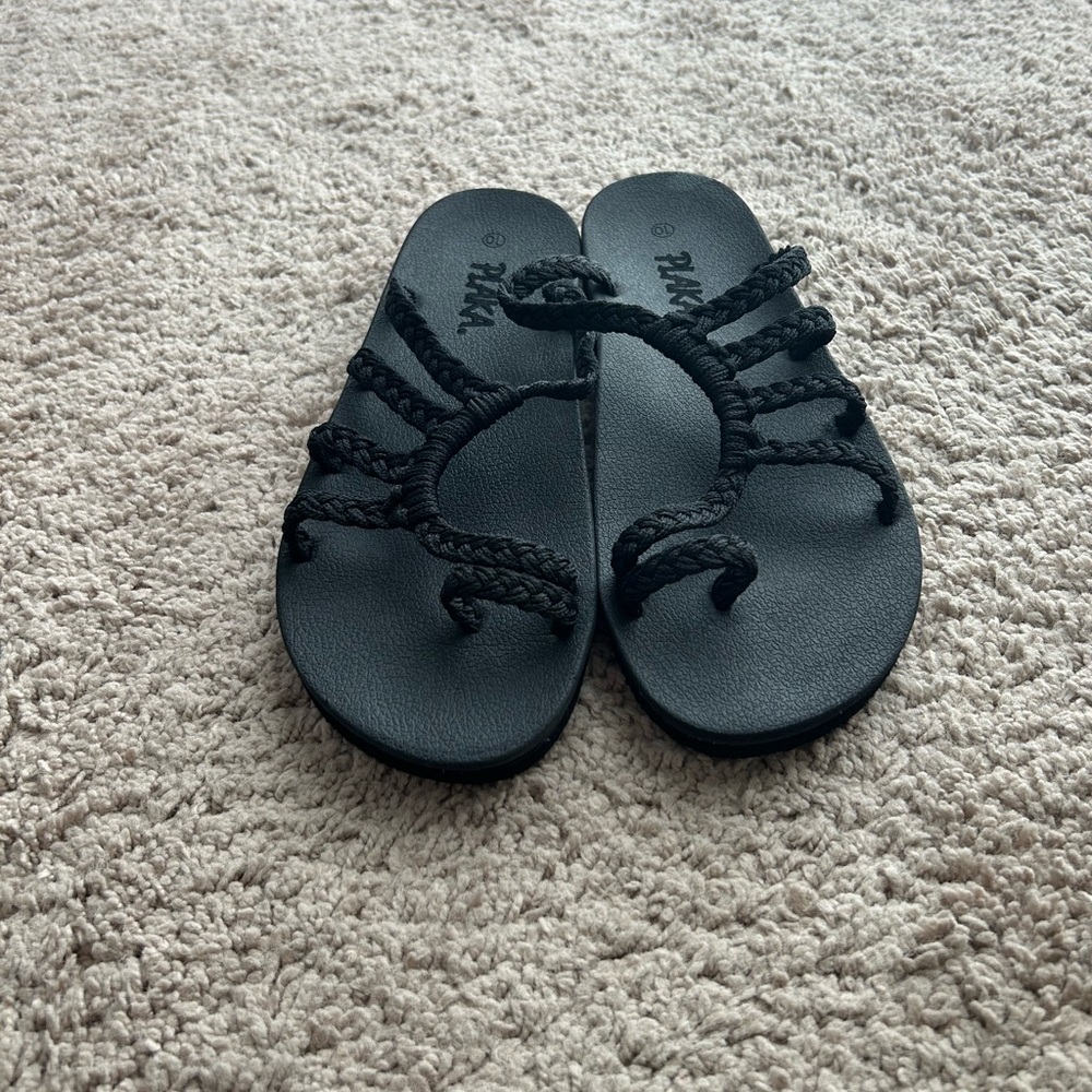 Plaka Black Braided Sandals